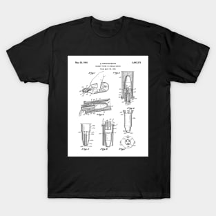 Whisky Pourer Patent - Whisky Art - Black And White T-Shirt